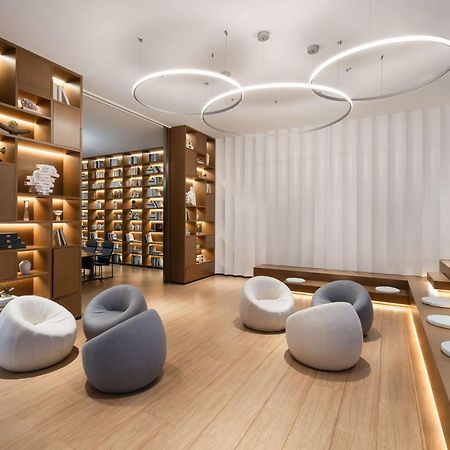 Novotel Guangzhou Baiyun Airport - Canton Fair Free Shuttle Bus & Official Registration Agency Екстер'єр фото